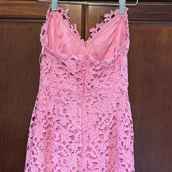 Pink Lace Midi Astr The Label Dress - Picture 4 of 6